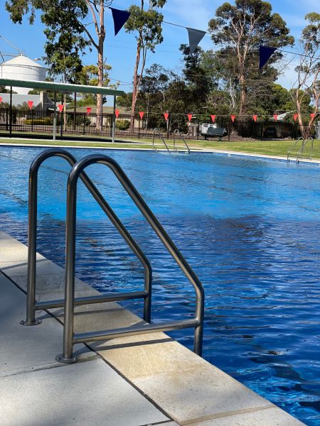 Coonalpyn Pool - ladder and carnival flags
