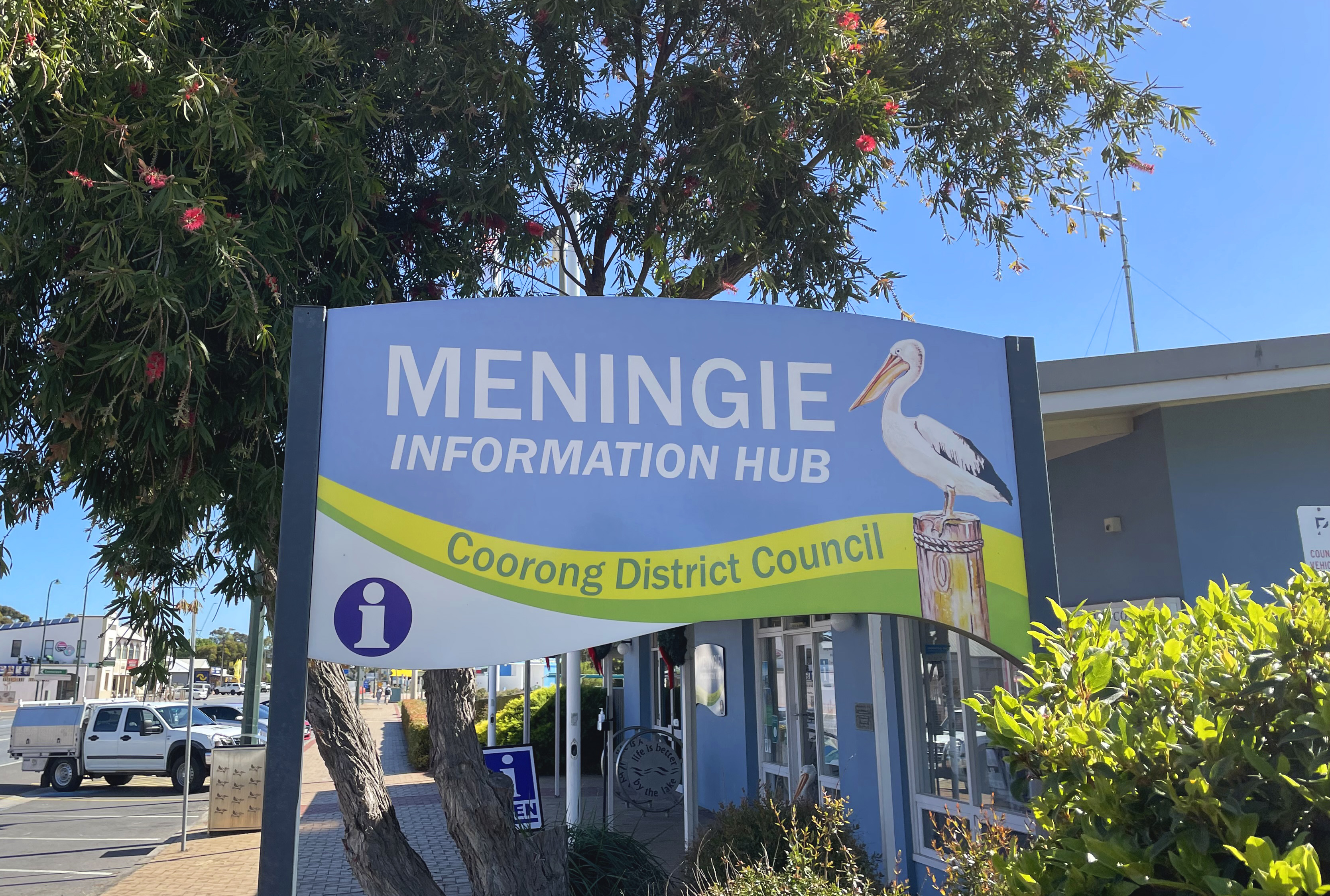 Meningie Info Hub sign