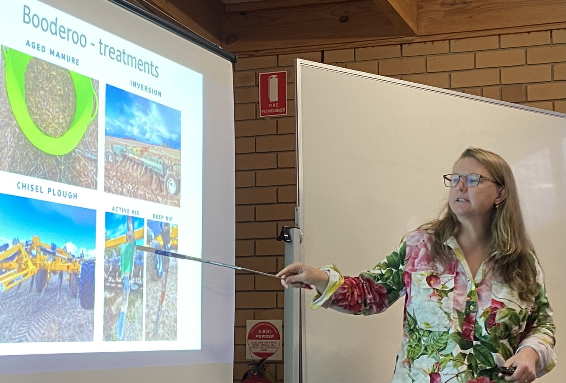 Dr Mel Fraser presenting at Coomandook
