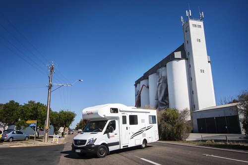 RV in Coonalpyn