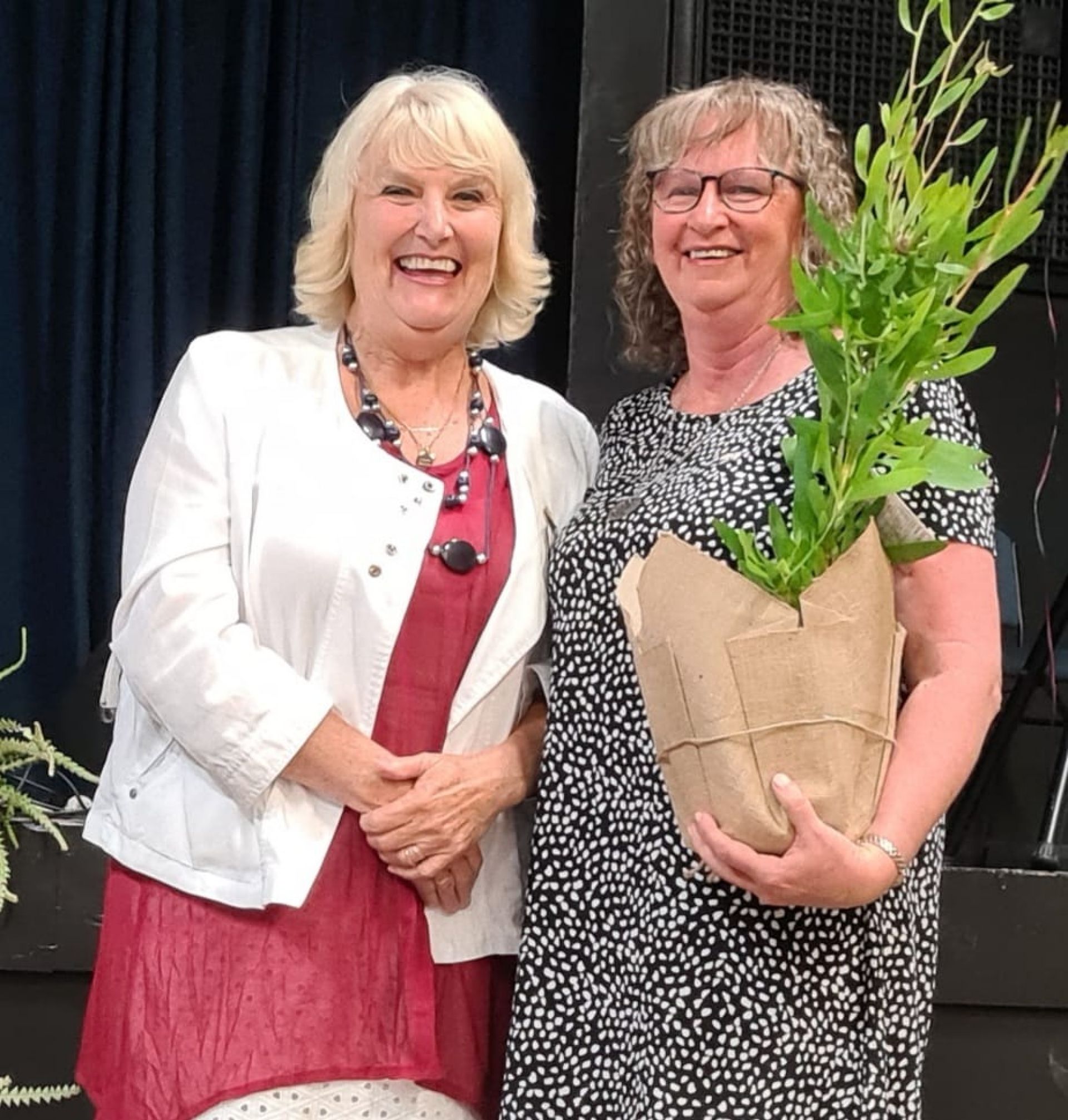 Tailem Bend 2021 - Australia Day Ambassador Lynn Hill and Angie Tomkinson - Citizen of the Year