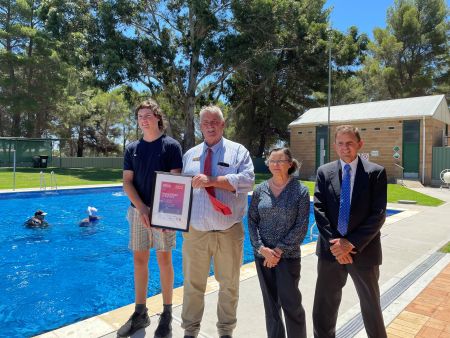 Australia Day 2022 - Coonalpyn - Young Citizen of the Year Lachie Jacobs. Mayor Simmons. Australia Day Ambassador Kate Swaffer and  Nick McBride MP